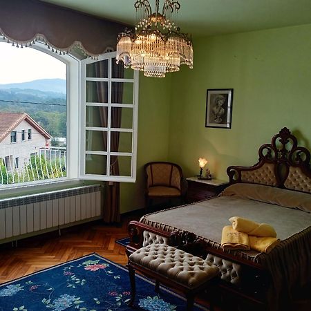 A Casa De Abelleira Ponteareas Bed and Breakfast Buitenkant foto